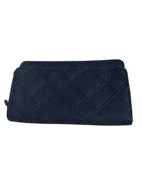 Thirty One Black Perfect Cents Quilted Zip Around Wallet Multiple card Slots